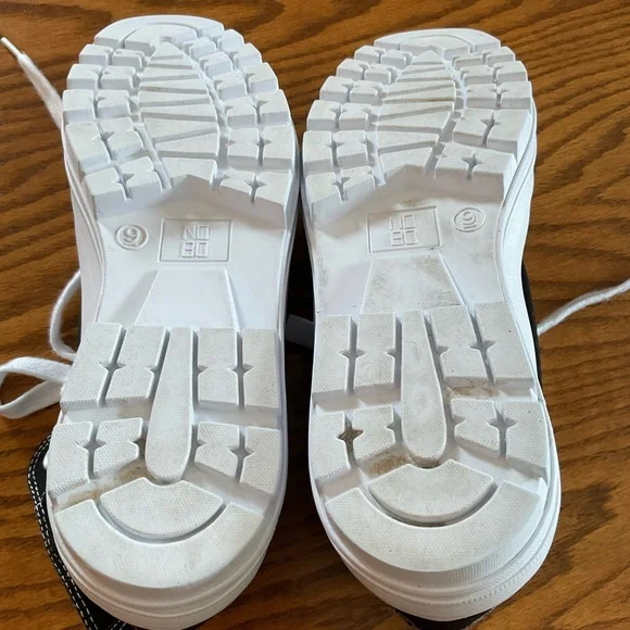 No Boundaries Women’s NB Lug Canvas High Top Sneaker, Sz 9 - Picture 7 of 9